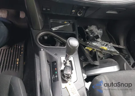 2018 Toyota Rav4 Xle from USA, damaged, VIN JTMWFREV8JJ734074